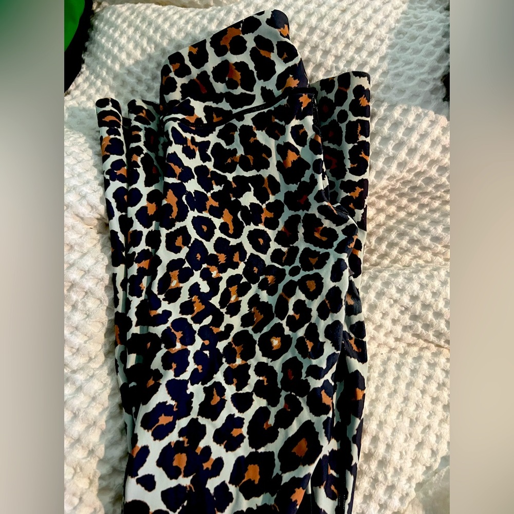 Show Me Your‎ Mumu vintage cheetah yoga pants